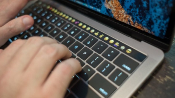 Сенсорная клавиатура MacBook от Apple: Что-то новое?