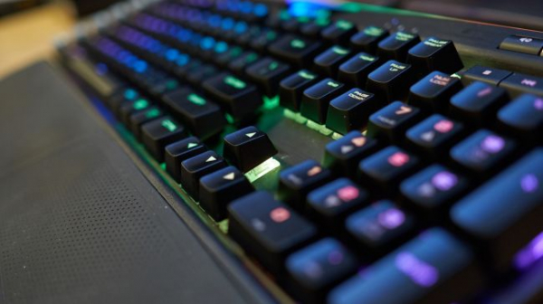 Обзор Corsair K95 RGB Platinum