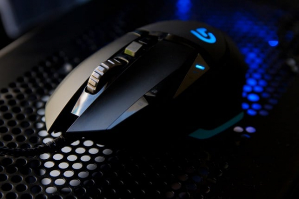 Обзор Logitech G502 Hero