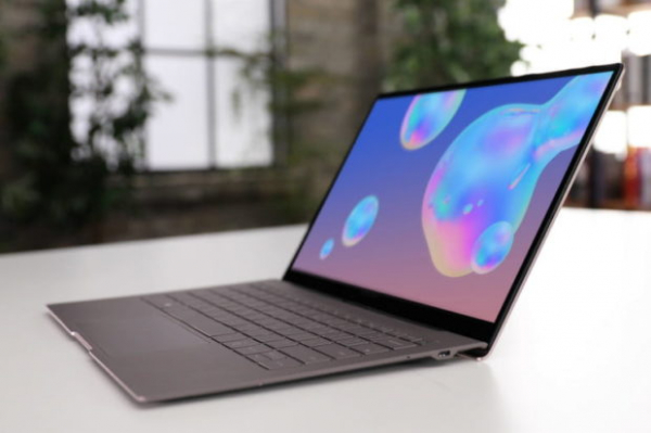 Сравнение: Samsung Galaxy Book S против MacBook Air