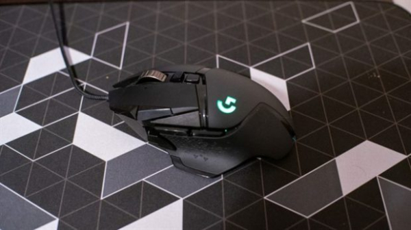 Обзор Logitech G502 Hero