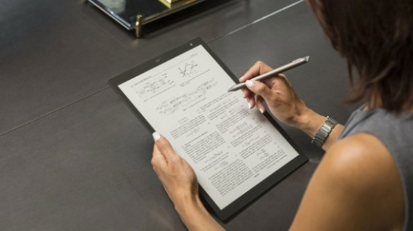 Новый планшет Sony с E-Ink Paper – Универсальный блокнот?